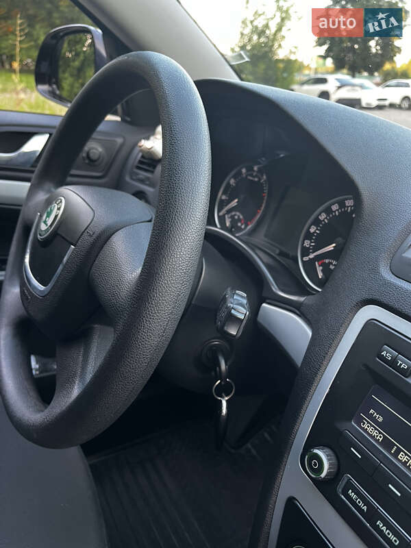 Лифтбек Skoda Octavia 2010 в Киеве
