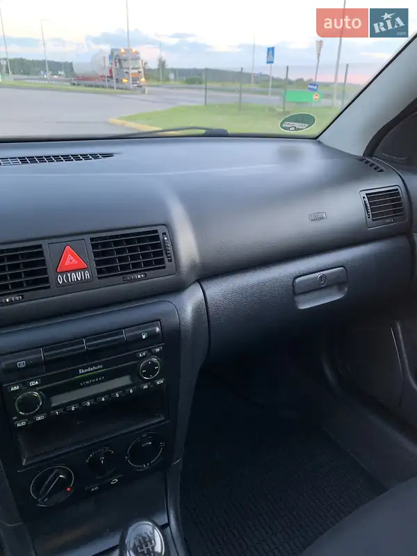 Skoda Octavia 2005 VIN TMBJX21U158795520 фото оголошення 14 з 64