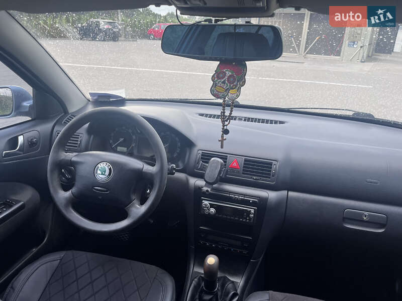 Ліфтбек Skoda Octavia 2003 в Львові