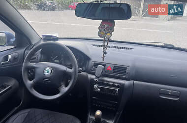 Лифтбек Skoda Octavia 2003 в 