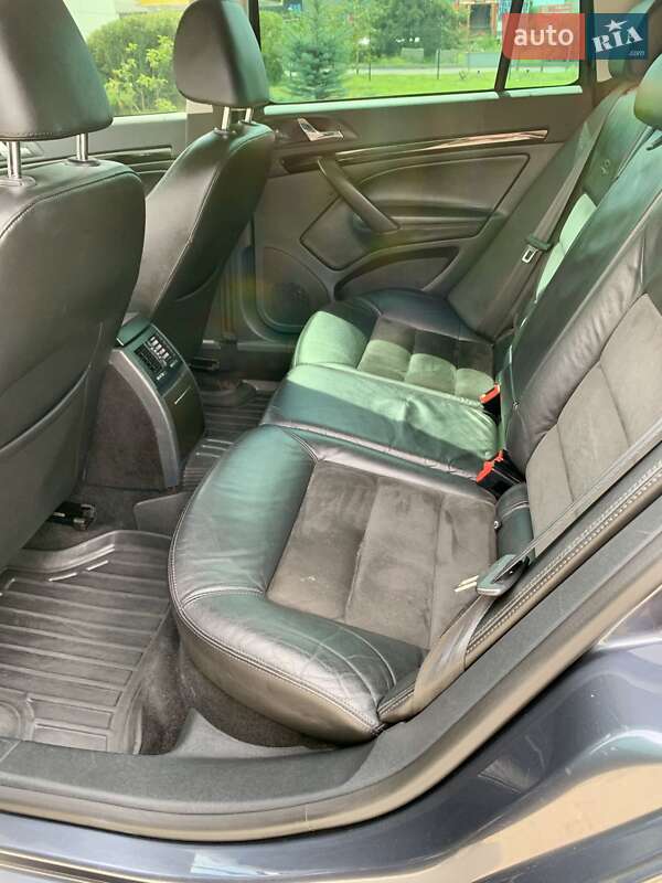 Універсал Skoda Octavia 2010 в Івано-Франківську