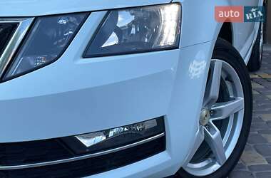 Універсал Skoda Octavia 2018 в  фото 5 Універсал Skoda Octavia 2018 в