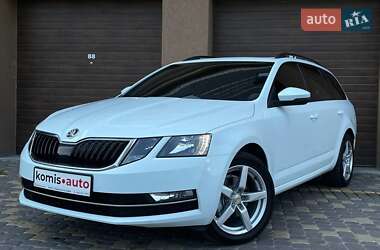 Універсал Skoda Octavia 2018 в  фото 14 Універсал Skoda Octavia 2018 в