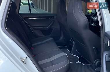 Універсал Skoda Octavia 2018 в  фото 92 Універсал Skoda Octavia 2018 в