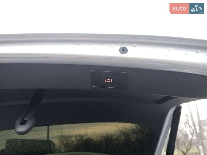 Універсал Skoda Octavia 2014 в Ужгороді