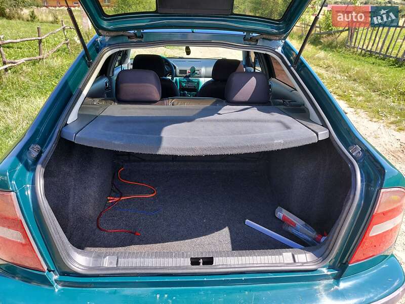 Лифтбек Skoda Octavia 2000 в Надворной