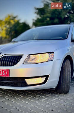 Универсал Skoda Octavia 2016 в Дрогобыче