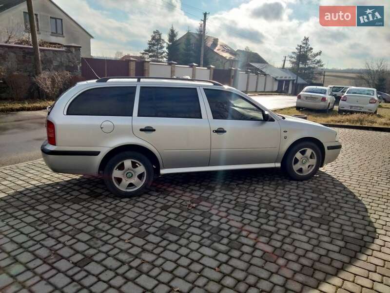Универсал Skoda Octavia 2002 в Львове