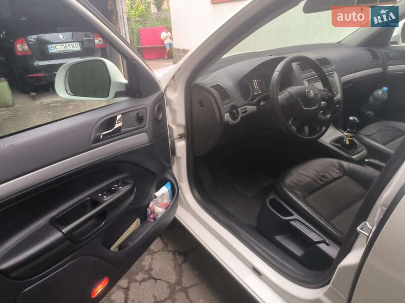 Ліфтбек Skoda Octavia 2010 в Львові