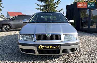 Лифтбек Skoda Octavia 2010 в 