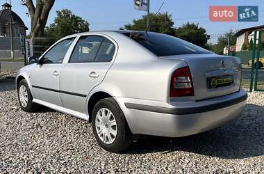 Лифтбек Skoda Octavia 2010 в 