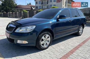 Универсал Skoda Octavia 2011 в 