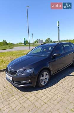 Универсал Skoda Octavia 2017 в Чопе