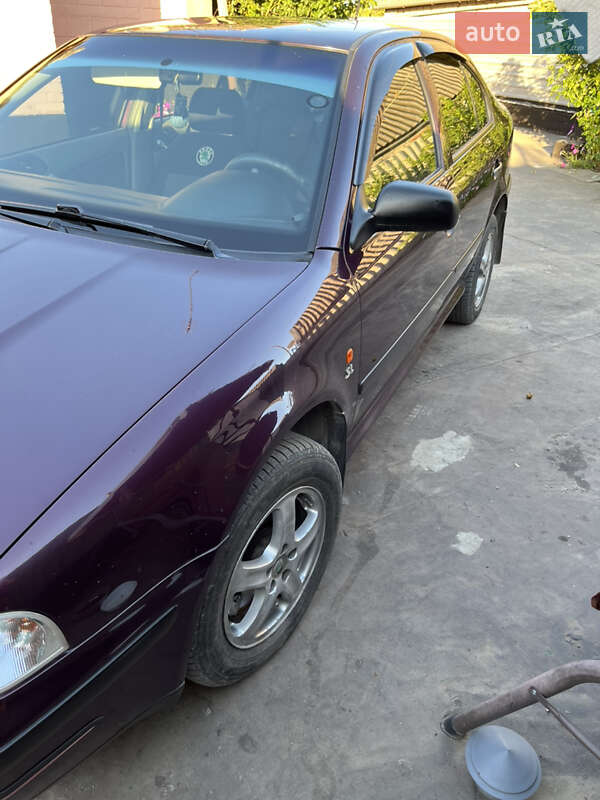 Лифтбек Skoda Octavia 1999 в Запорожье