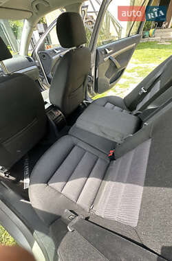 Универсал Skoda Octavia 2006 в Косове