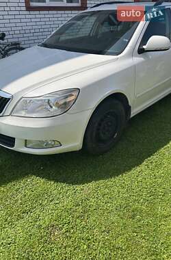 Універсал Skoda Octavia 2011 в Калуші
