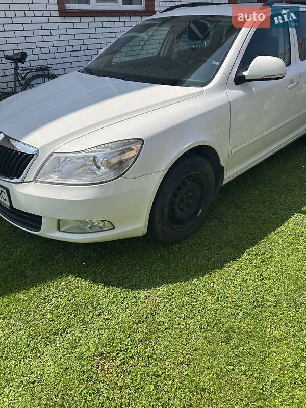 Skoda Octavia 2011 Skoda Octavia 2011