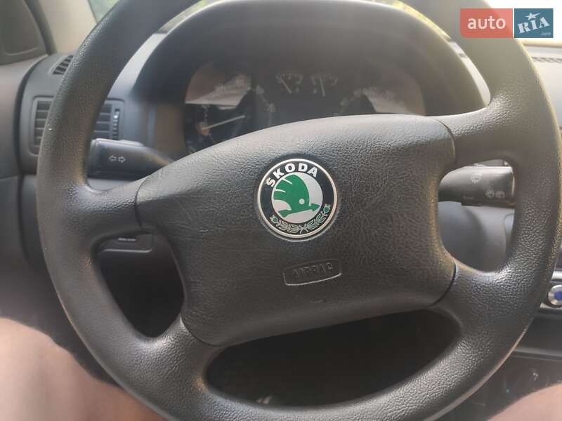 Универсал Skoda Octavia 2001 в Киеве