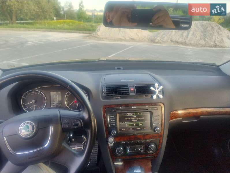 Ліфтбек Skoda Octavia 2009 в Бучі