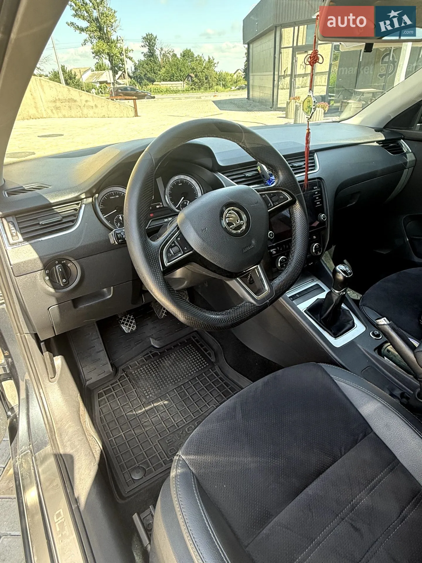2017 Skoda Octavia - мініатюра 17