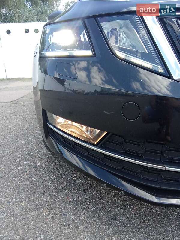 Универсал Skoda Octavia 2018 в Чернигове
