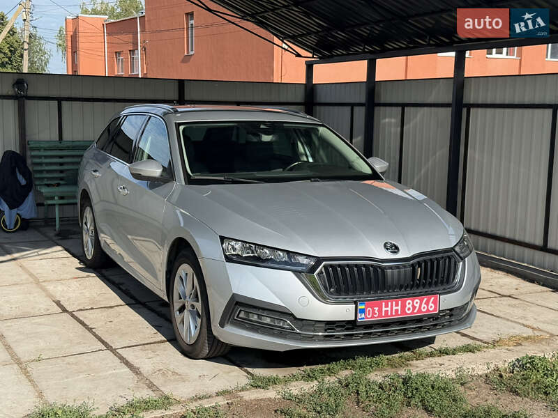 Универсал Skoda Octavia 2022 в Киеве