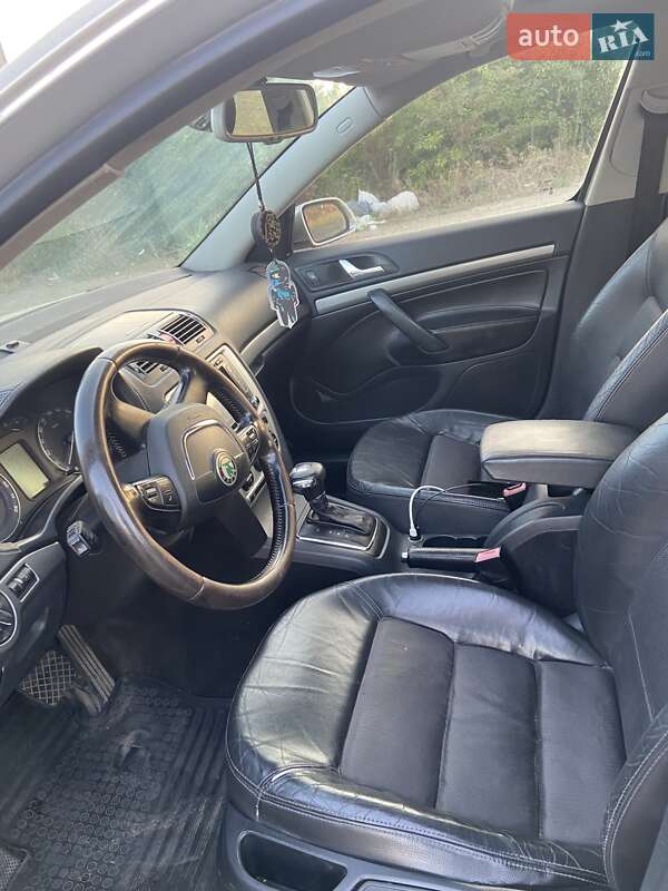 Лифтбек Skoda Octavia 2008 в Гайвороне