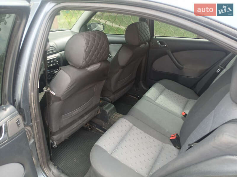 Ліфтбек Skoda Octavia 2006 в Заводське