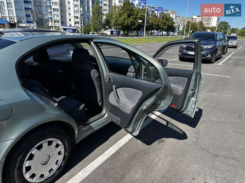 Ліфтбек Skoda Octavia 2002 в Чернігові