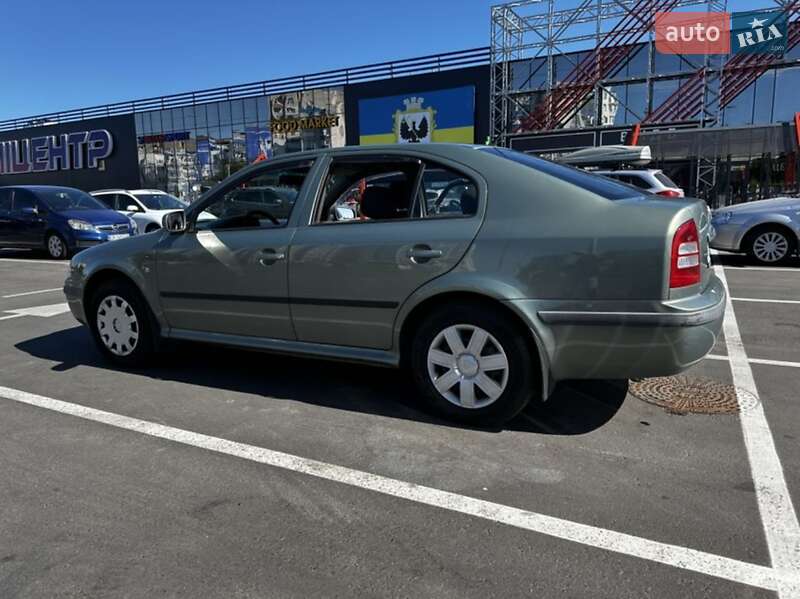 Ліфтбек Skoda Octavia 2002 в Чернігові