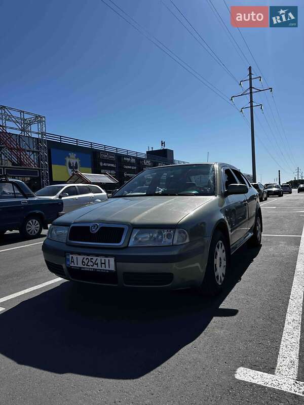 Ліфтбек Skoda Octavia 2002 в Чернігові