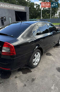 Лифтбек Skoda Octavia 2010 в 