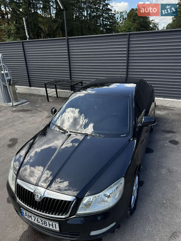 Лифтбек Skoda Octavia 2010 в Житомире
