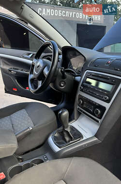 Лифтбек Skoda Octavia 2010 в 