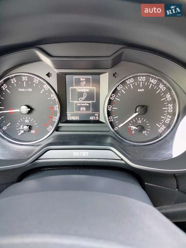 Универсал Skoda Octavia 2016 в Борщеве