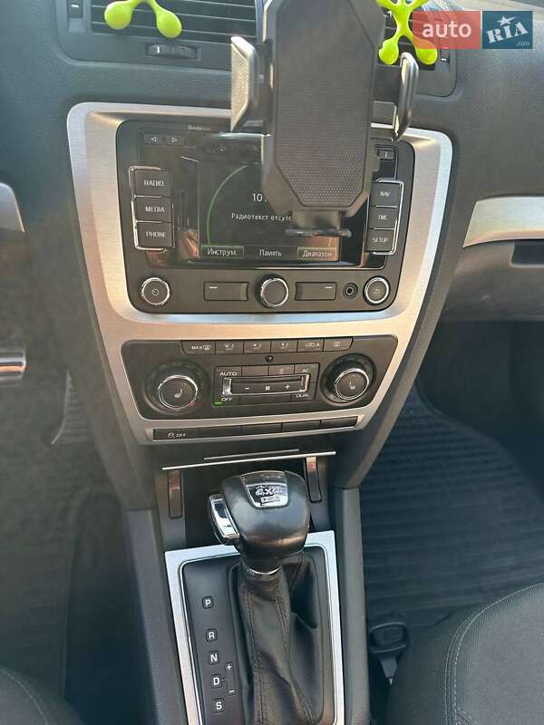 Универсал Skoda Octavia 2012 в Глобине