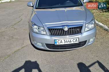 Універсал Skoda Octavia 2010 в Черкасах