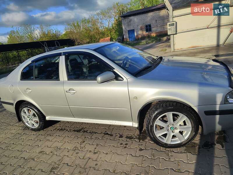 Лифтбек Skoda Octavia 2007 в Глухове