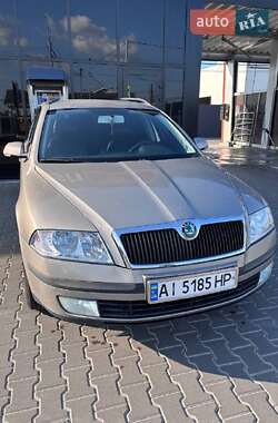 Универсал Skoda Octavia 2007 в Вишневом