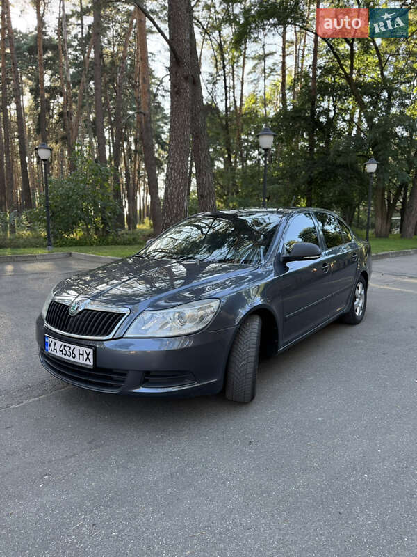 Лифтбек Skoda Octavia 2011 в Чернигове фото Лифтбек Skoda Octavia 2011 в Чернигове