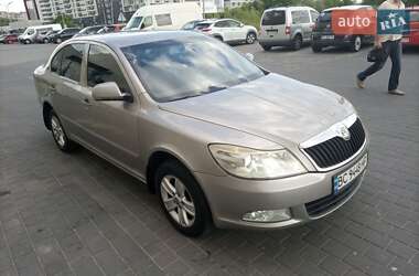 Лифтбек Skoda Octavia 2012 в Львове