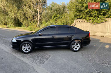 Лифтбек Skoda Octavia 2005 в 