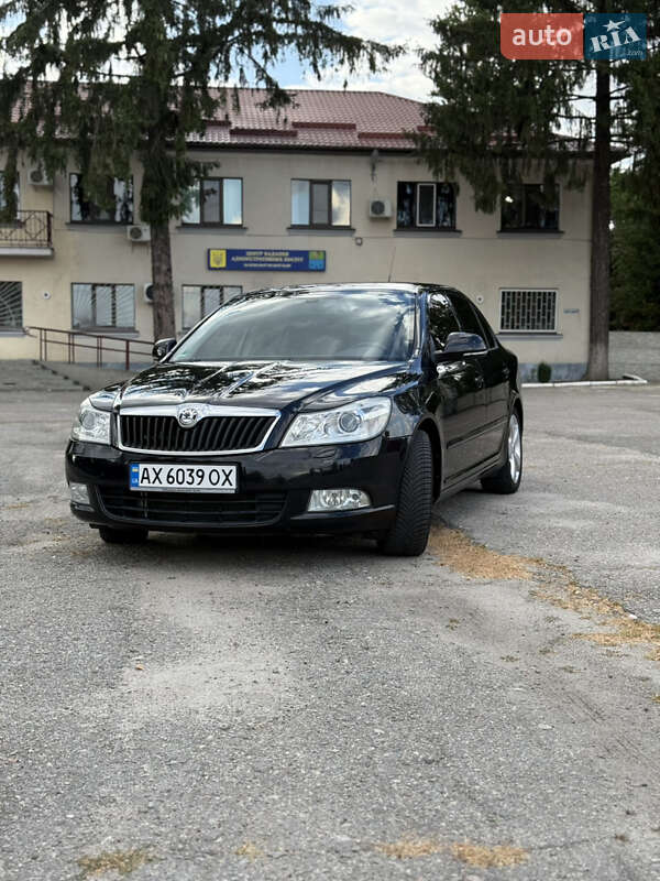 Лифтбек Skoda Octavia 2009 в 