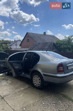 Лифтбек Skoda Octavia 2001 в 