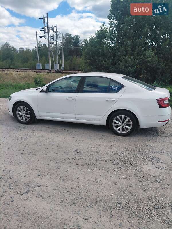 Лифтбек Skoda Octavia 2017 в Кременчуге