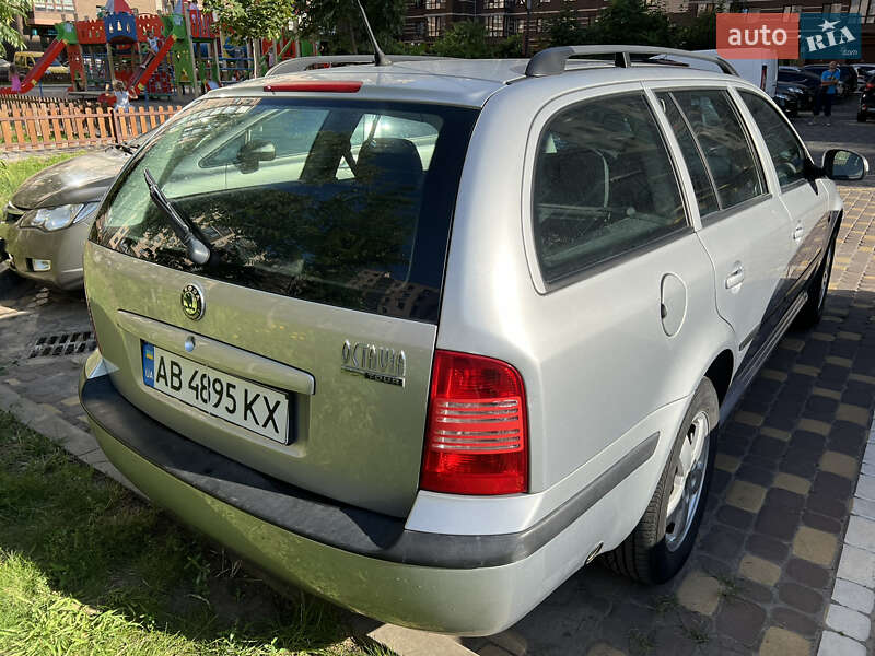 Универсал Skoda Octavia 2010 в Виннице