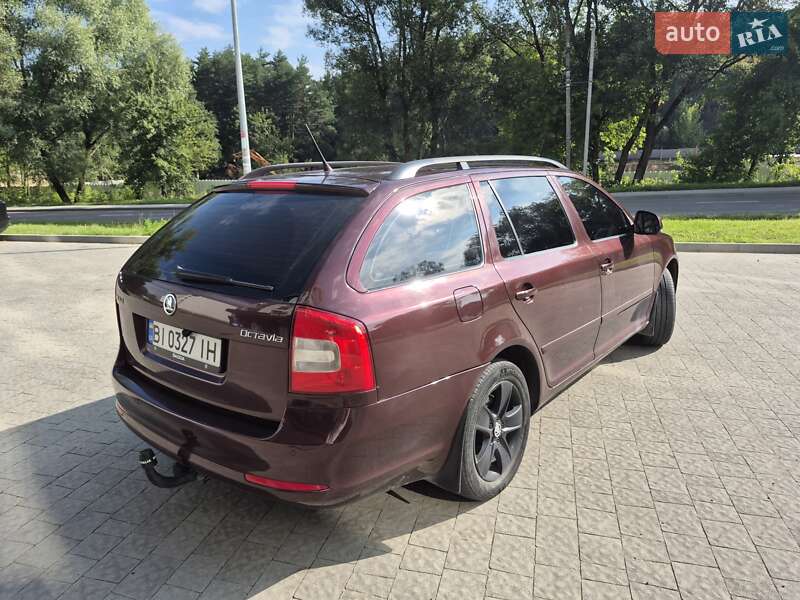 Універсал Skoda Octavia 2011 в Старичах