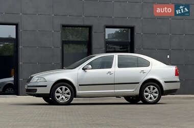 Лифтбек Skoda Octavia 2006 в 