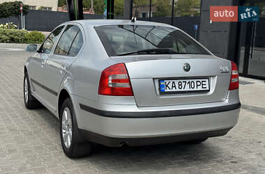 Лифтбек Skoda Octavia 2006 в 