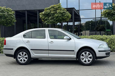 Лифтбек Skoda Octavia 2006 в 